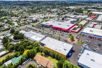 NOEL LEEMING GROUP ON LONG LEASE