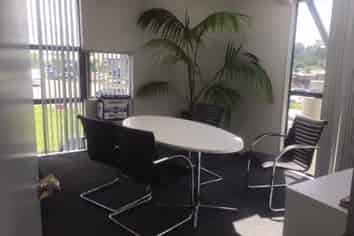 New Rent ~ Cost Effective Kumeu Office Space. 