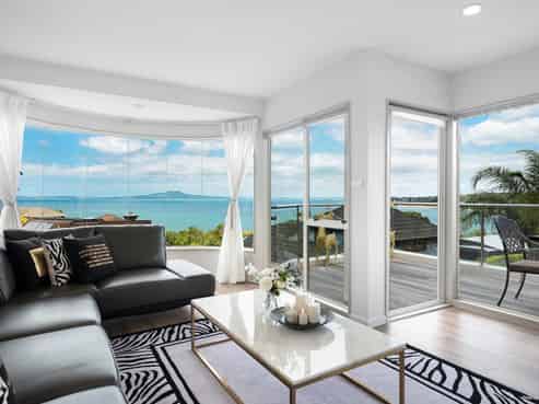 31 Churchill Road, Murrays Bay