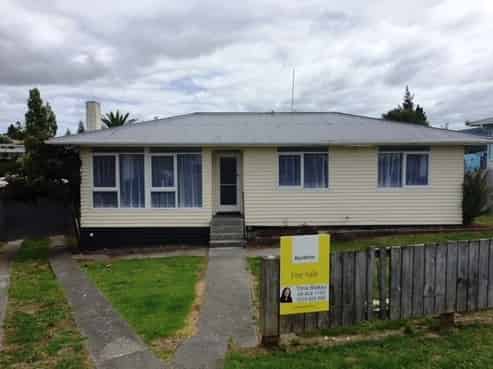 15 Whiteman Road, Kawakawa