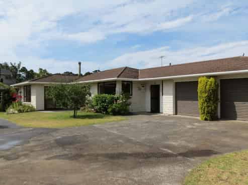 60 Makora Road, Otaihanga