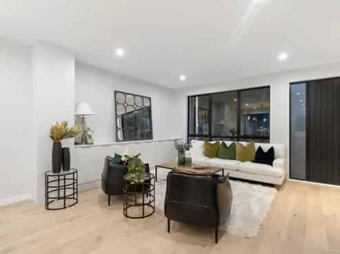 30 Claude Road, Epsom