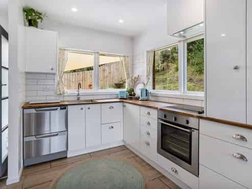 2/55 Ayton Drive, Totara Vale