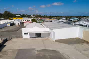 RIGHT NEXT TO FARMERS