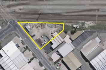 Secure Yard Space Middleton