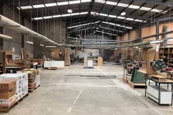 Large Factory/Workshop Facility