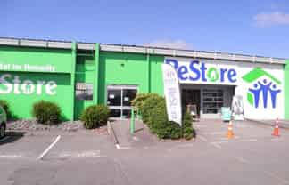 High Profile Warehouse / Showroom in Harewood