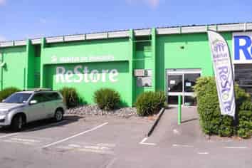 High Profile Warehouse / Showroom in Harewood