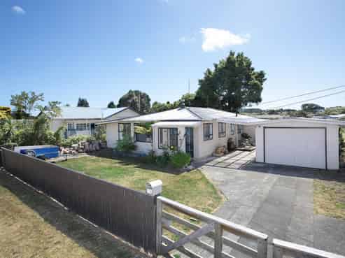 158 High Street, Bulls