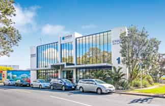 OFFICE SPACE IN PRIME LOCATION