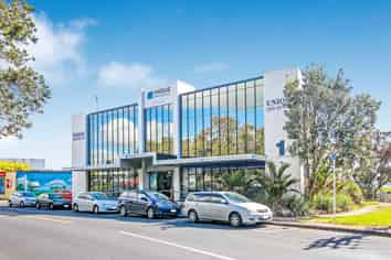 OFFICE SPACE IN PRIME LOCATION