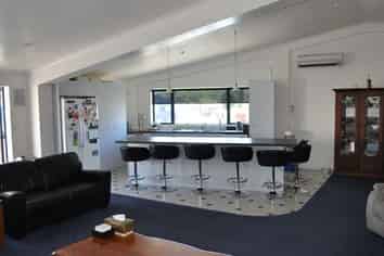 NZ Owned and Operated Auto Parts Store 