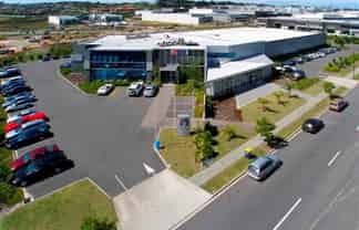 Great Value Modern Office - 700 sqm available now!