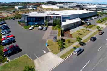 Great Value Modern Office - 700 sqm available now!