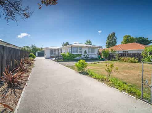 379 Breezes Road, Aranui