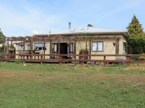 165 School Road, Manawaru