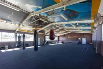 Large Mosgiel Industrial FOR LEASE!