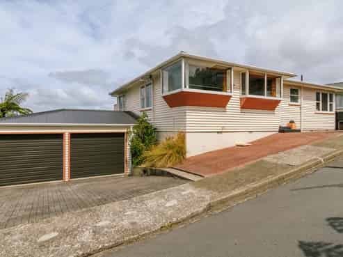6 Walnut Way, Maungaraki