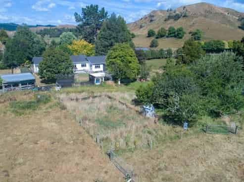 810 Brewer Road, Pohokura and Surrounds