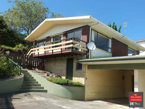 52B Hilltop Avenue, Morningside