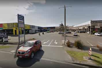 BULK RETAIL FOR LEASE