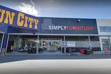 BULK RETAIL FOR LEASE