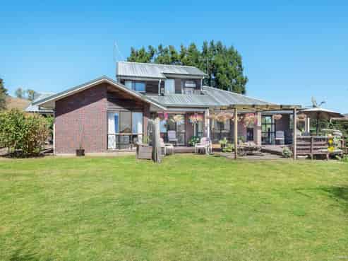 61 Kanuka Road, Bombay