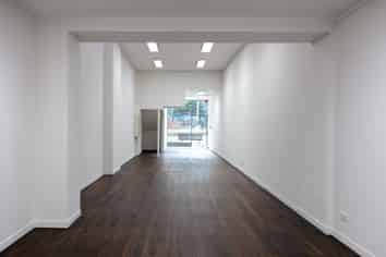 MAKE MONEY IN THIS BUSY FRINGE LOCATION