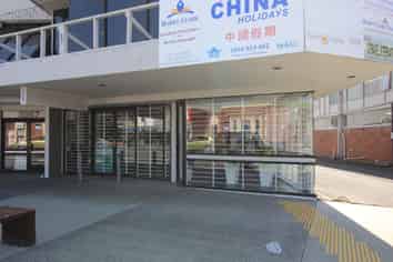 New Lynn, Retail/Offices.