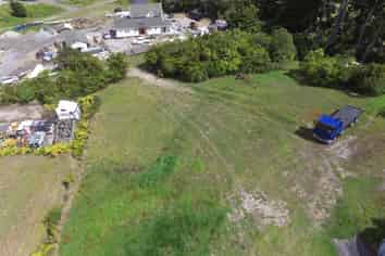 400m² Cheap Clean Yard in Kumeu!