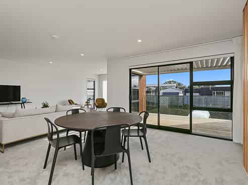 11a Baring Terrace, Strandon