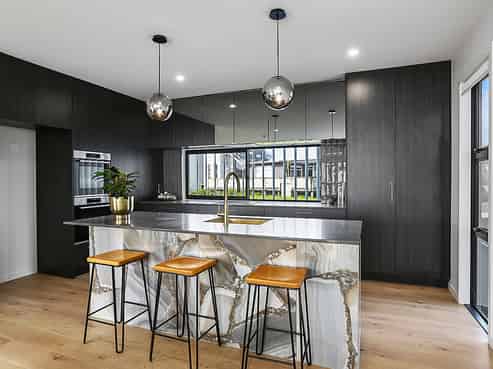 11a Baring Terrace, Strandon