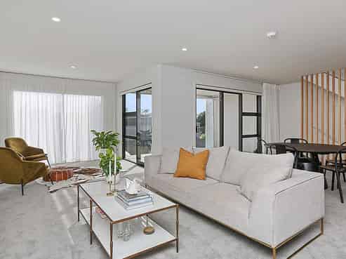 11a Baring Terrace, Strandon