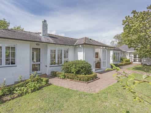 4 Loreto Heights, Remuera