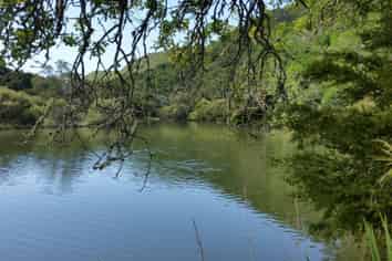 49e Vale Road, Riverside