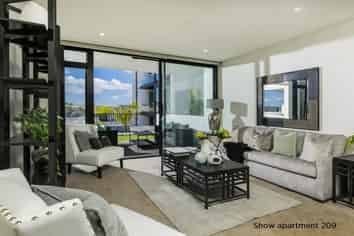 Apartment  Beach and Cavalli Apartments, Long Bay