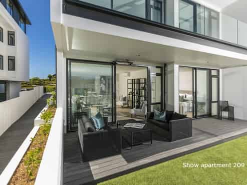 1-7 Cavalli Road, Long Bay