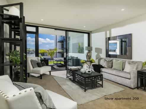 1-7 Cavalli Road, Long Bay