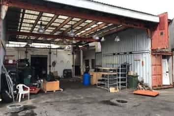 Prime Yard Space In Seaview