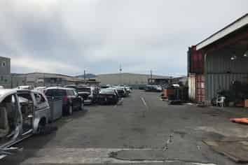 Prime Yard Space In Seaview