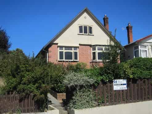 22 Clifton Terrace, West End