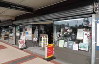 High Foot Traffic in Prime Location of Town Centre