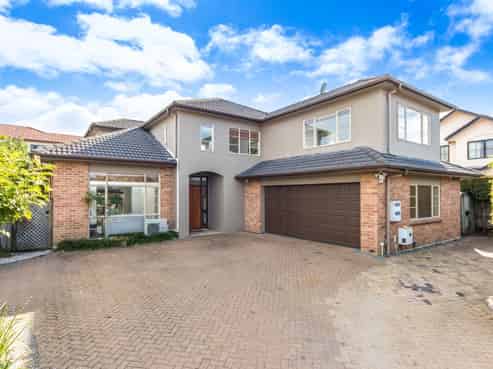 27 Carousel Crescent, East Tamaki Heights