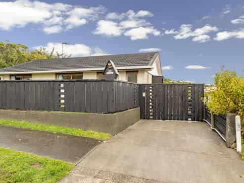 2A Laurel Grove, Maungaraki