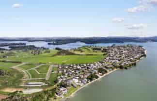 4 Poutawa Lane, Clarks Beach