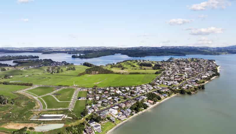 4 Poutawa Lane, Clarks Beach