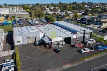 ROAD FRONT Industrial with Yard