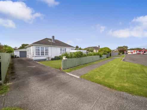 2 Gladstone Street, Hawera