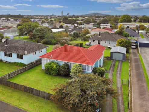 73 Greenslade Crescent, Northcote