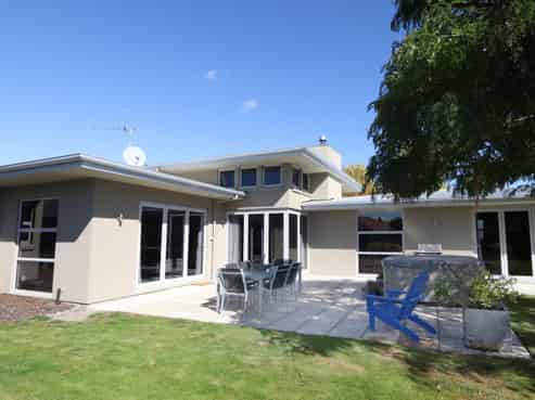 67 Farm Road, Allenton